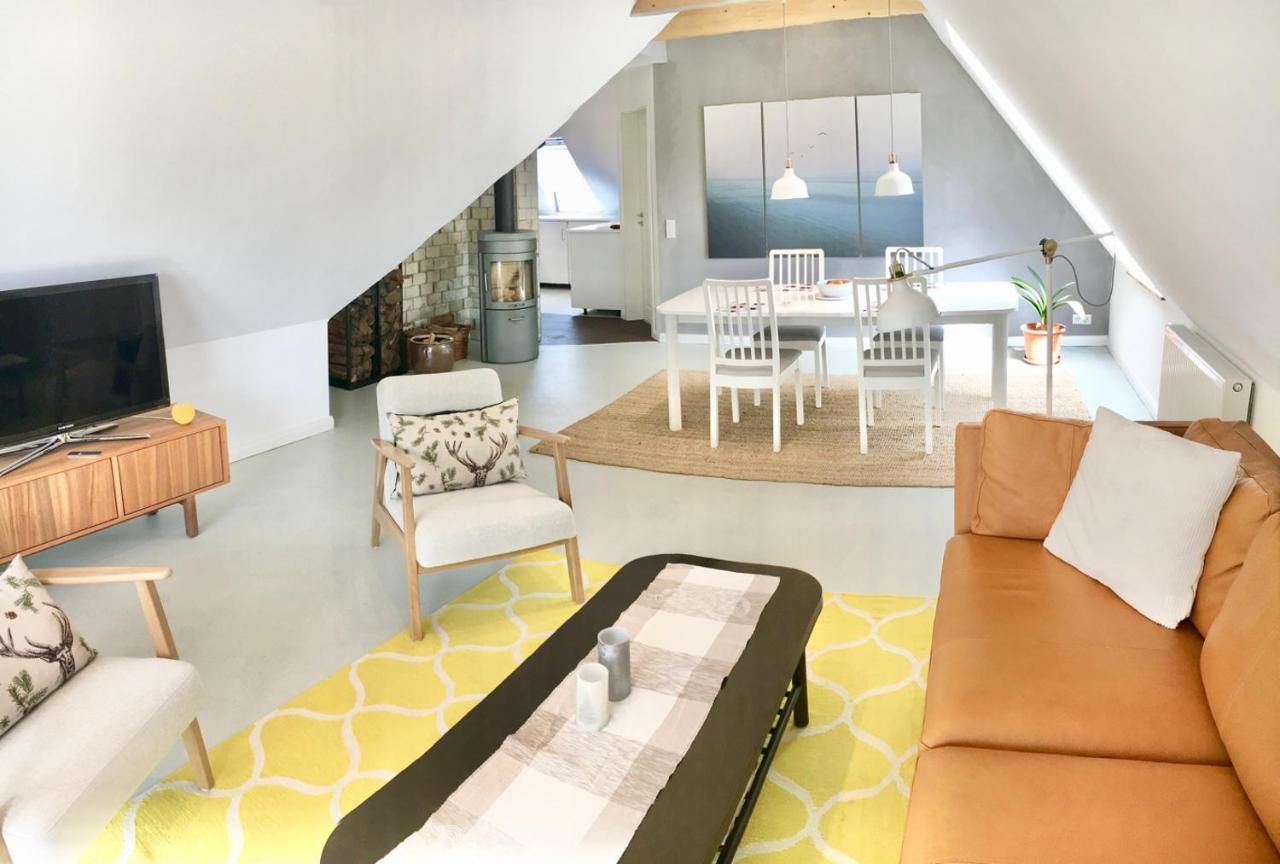 Moorblick! Grosse Dachwohnung Mit Kamin Und Sauna Leck Екстериор снимка